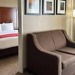 Comfort Suites Airport